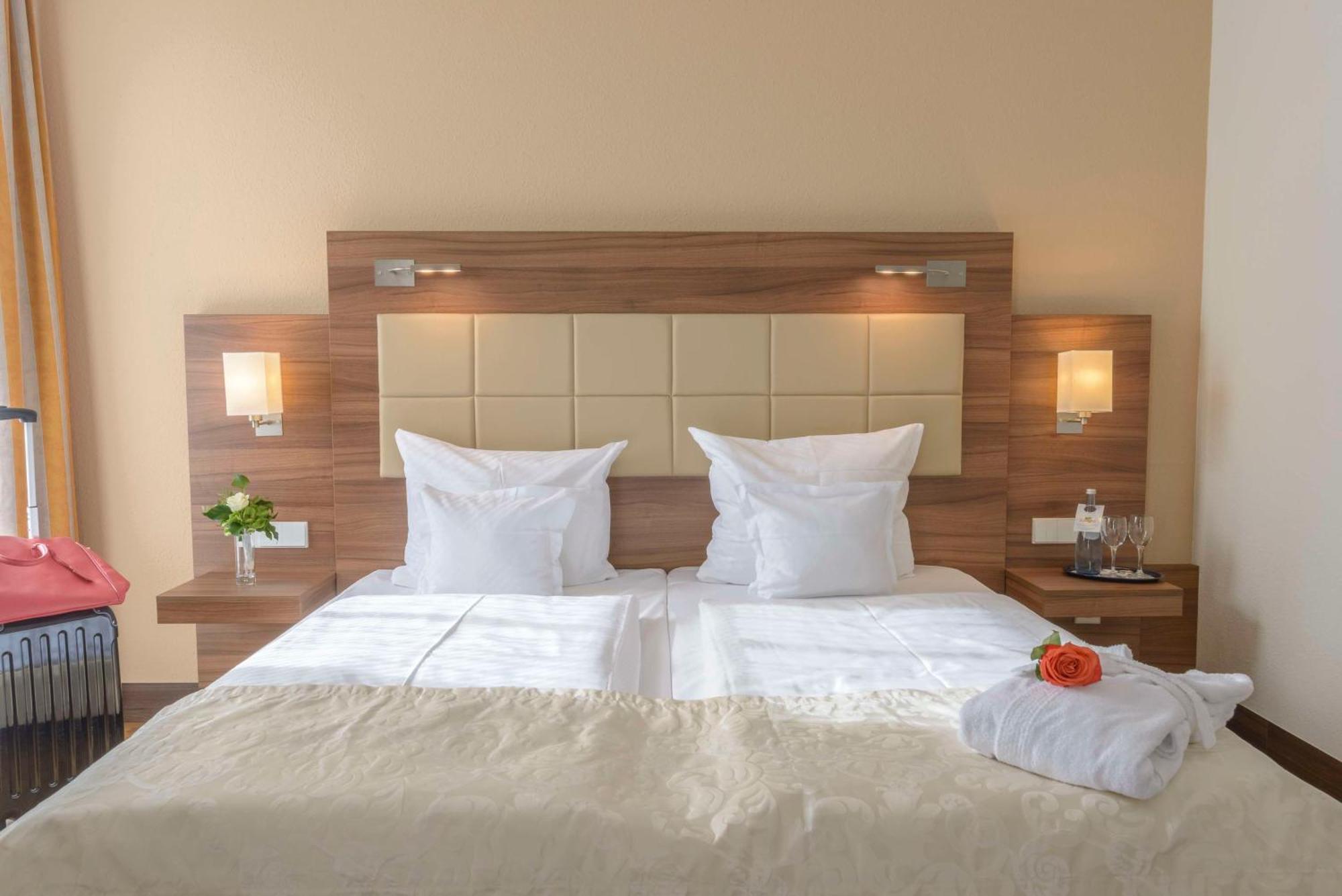 נורטינגן Best Western Plus Hotel Am Schlossberg מראה חיצוני תמונה