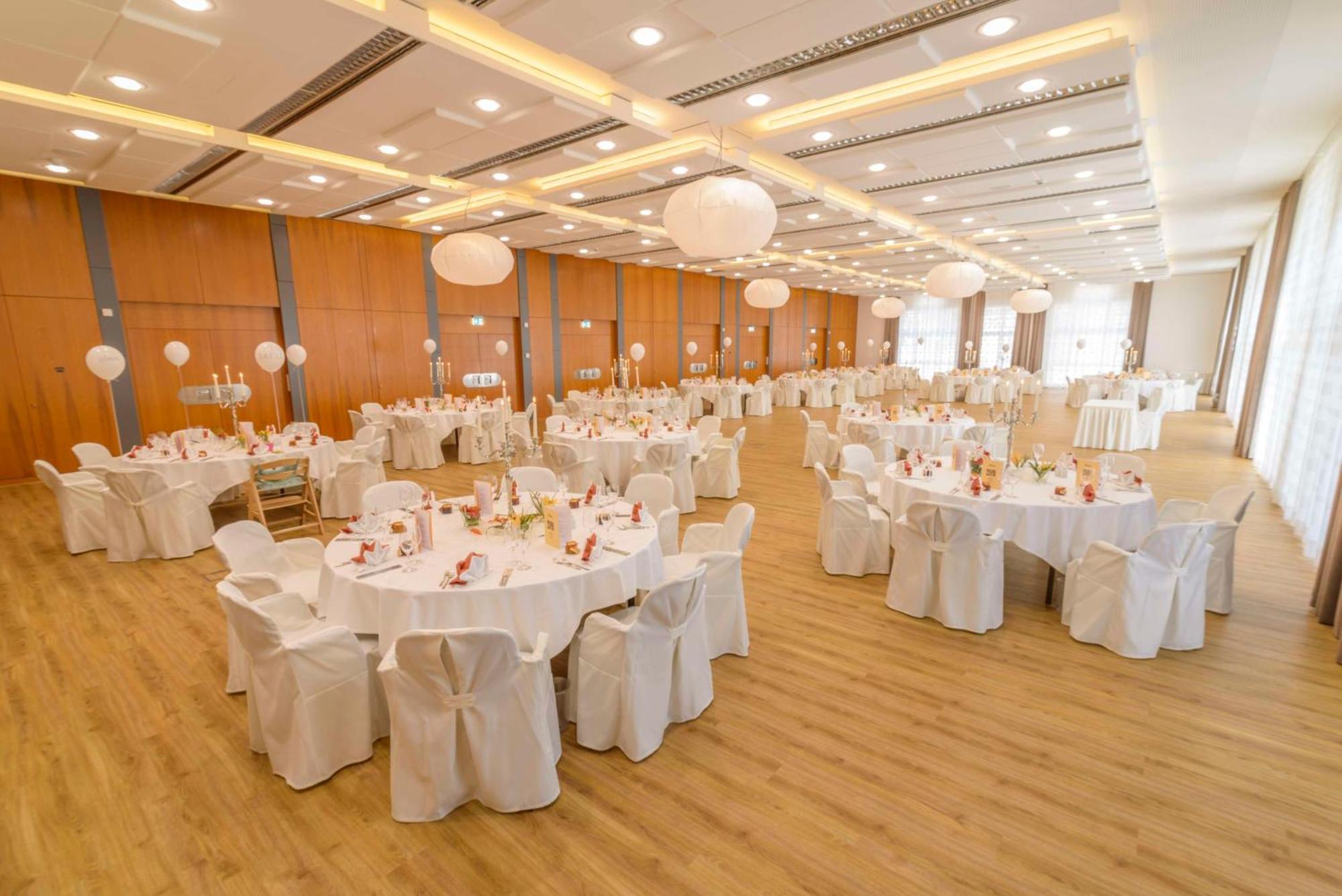 נורטינגן Best Western Plus Hotel Am Schlossberg מראה חיצוני תמונה