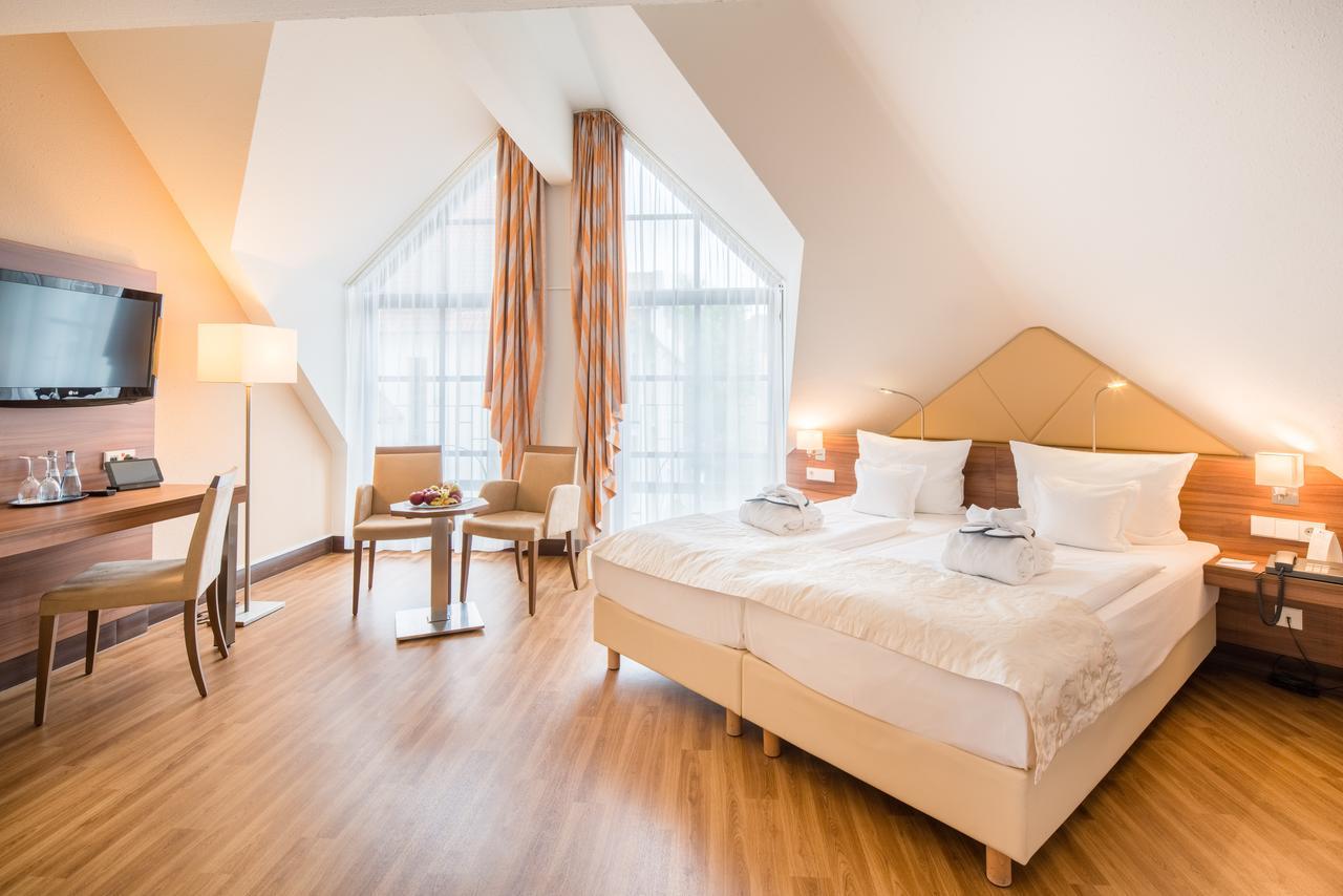 נורטינגן Best Western Plus Hotel Am Schlossberg מראה חיצוני תמונה